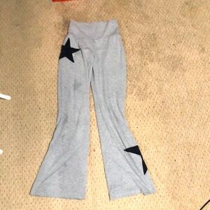Flare yoga pants with star patches
